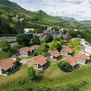 Les chalets de Millau, location de vacances pour séjour en famille